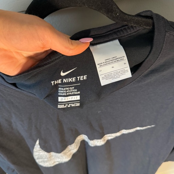 Nike Black Tee With Grey Heather Swoosh - Picture 2 of 5